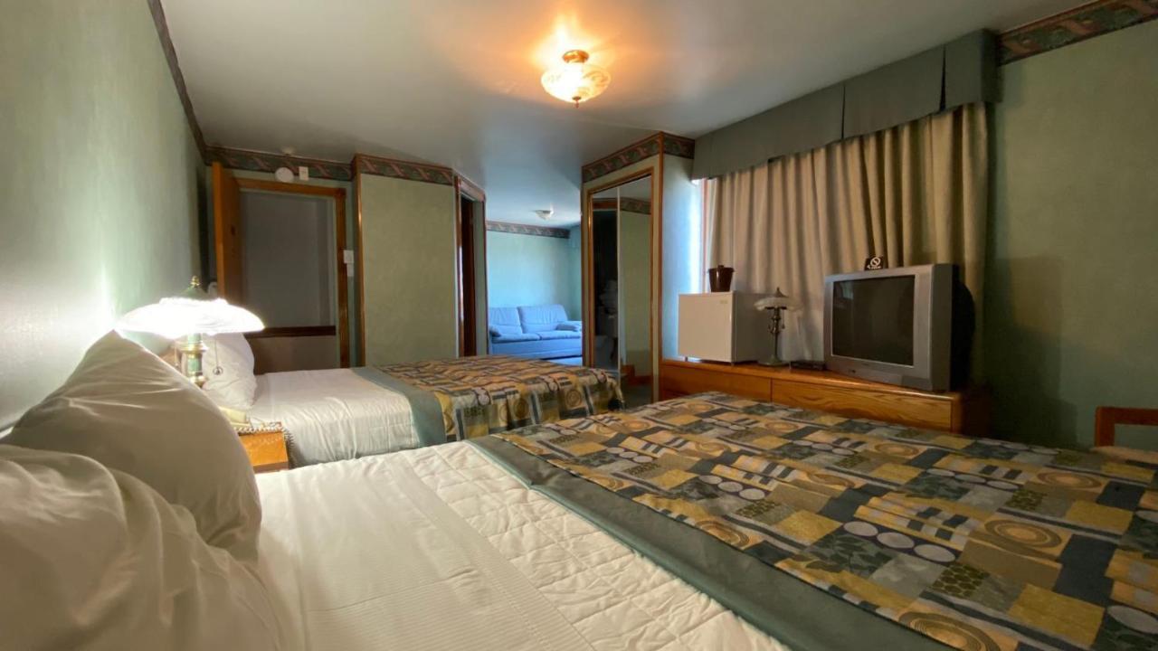 Auberge Harris Saint-Jean-sur-Richelieu Exterior photo